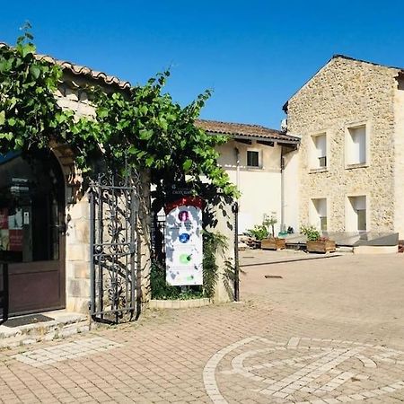 Appartement Neuf Avec Spa Saint-Martin-dʼArdèche Exterior foto