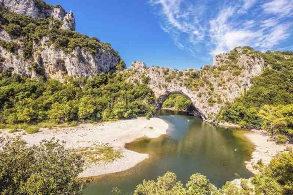 Appartement Neuf Avec Spa Saint-Martin-dʼArdèche Exterior foto
